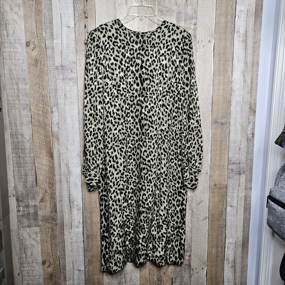 Vintage Cheetah Print Midi Dress Long Sleeves Padded Shoulders Satin Size Medium
